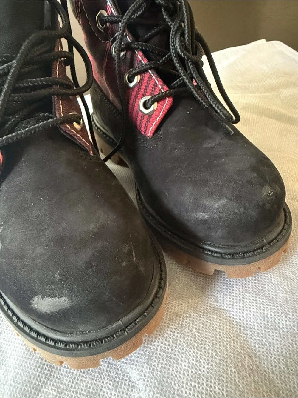 Timberland 6-Inch Heritage WaterProof Kids Camo-Trim Black Ankle Boots